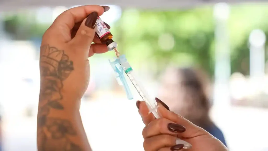 Rio de Janeiro Estende Vacinação em Parques e Aeroportos até 12 de Fevereiro