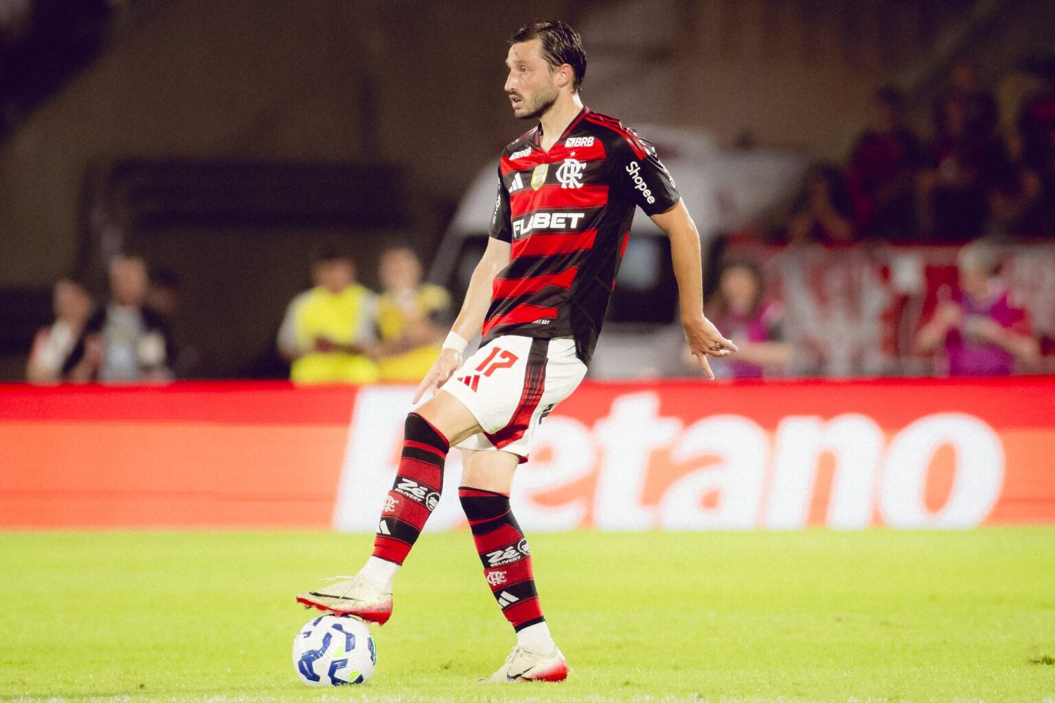 River Plate e Flamengo Progridem Negociações por Viña