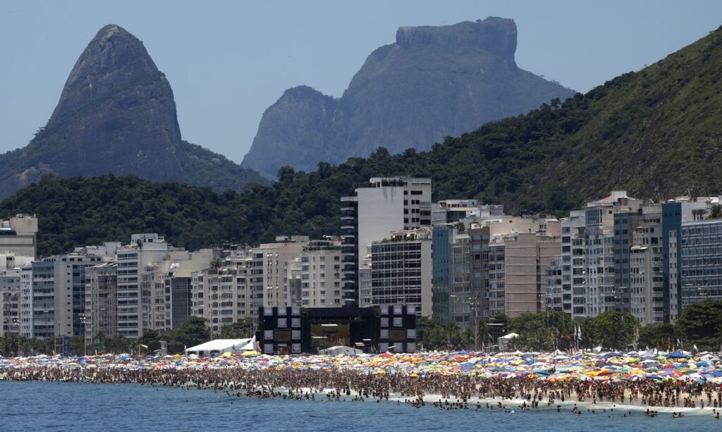 Turismo no Rio deve movimentar R$ 12,8 bilhões neste verão