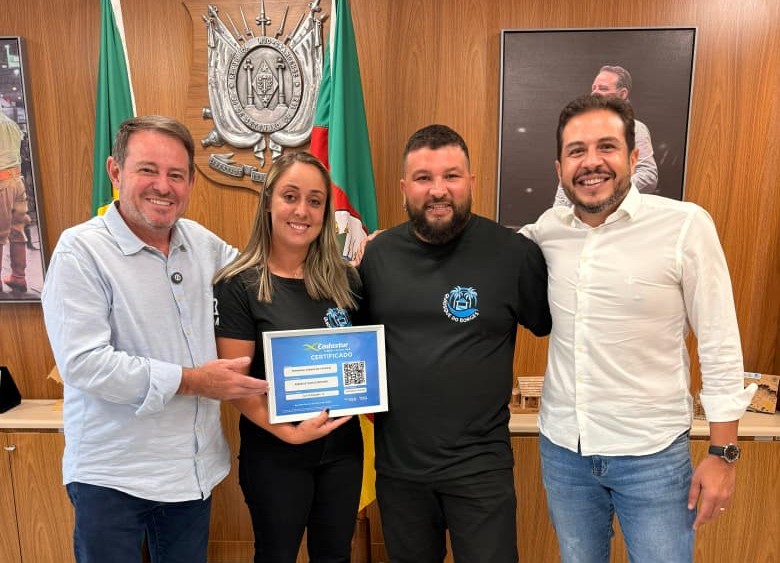 Arroio do Sal Recebe Primeiro Quiosque do RS Registrado no CADASTUR Arroio do Sal Recebe Primeiro Quiosque do RS Registrado no CADASTUR