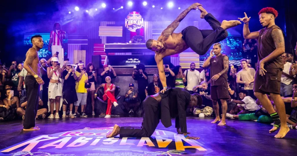 Batalha Final do Passinho Agita o Circo Voador no RJ com Red Bull Rabiscada