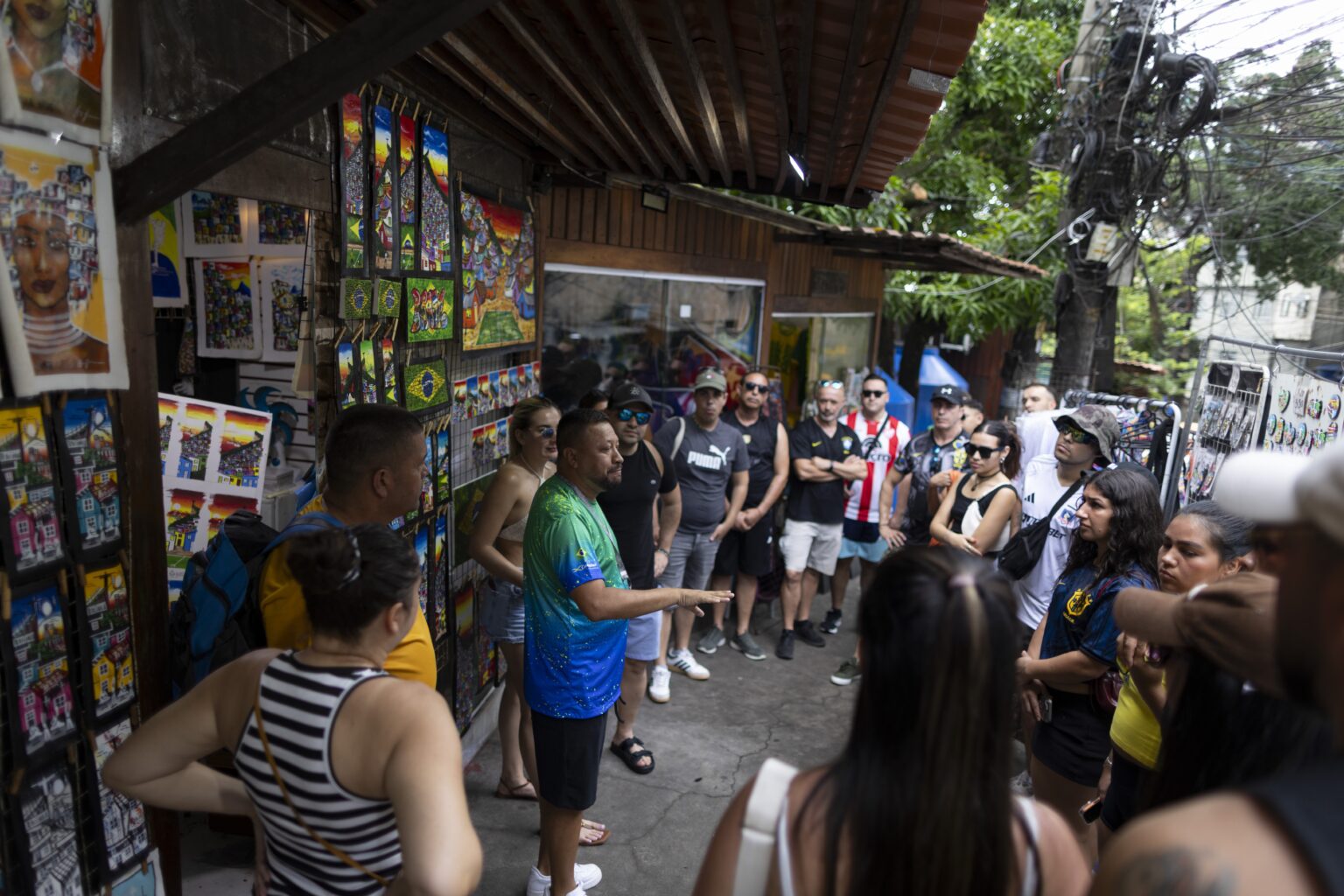 Carnaval no Brasil: Recorde de 300 mil Turistas Estrangeiros em 2024 Carnaval no Brasil: Recorde de 300 mil Turistas Estrangeiros em 2024