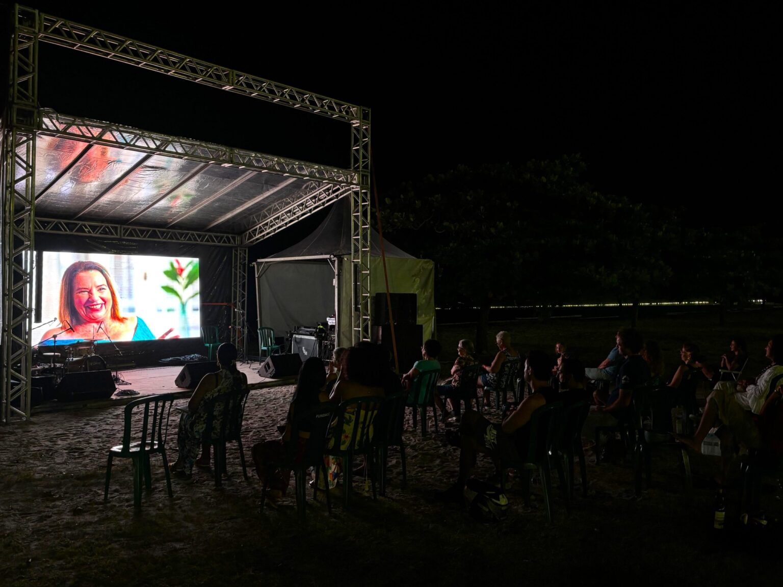 Cine Verão Encera as Atividades com Exibições de Filmes e Shows Musicais