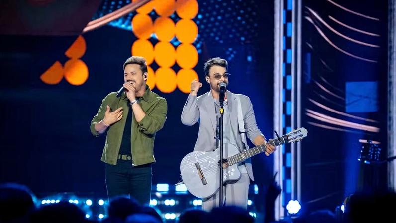 Clayton e Romário Trazem Sertanejo ao Carnaval com Energia no Camarote do Globo Clayton e Romário Trazem Sertanejo ao Carnaval com Energia no Camarote do Globo