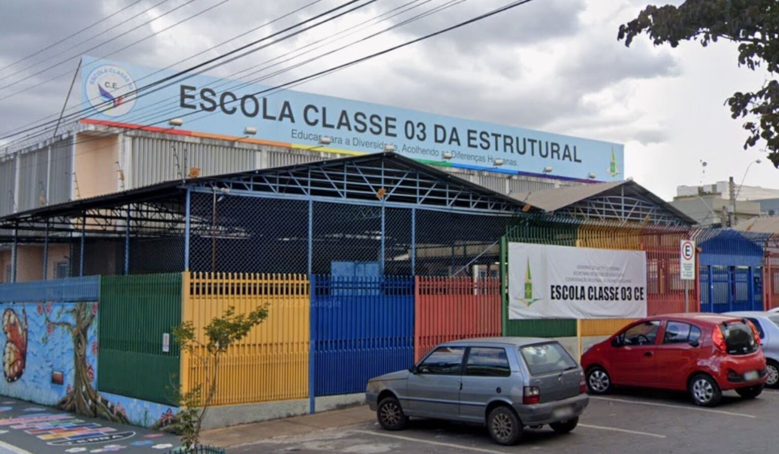 Escola Pública no DF Enfrenta Polêmica por ‘Sala das Emoções’ para Crianças Escola Pública no DF Enfrenta Polêmica por 'Sala das Emoções' para Crianças