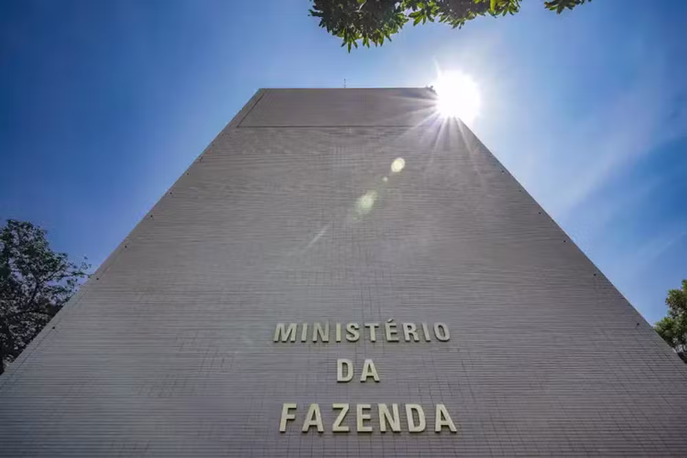 Fazenda Apoia Retomada de Angra 3 e Impactos no Setor Energético