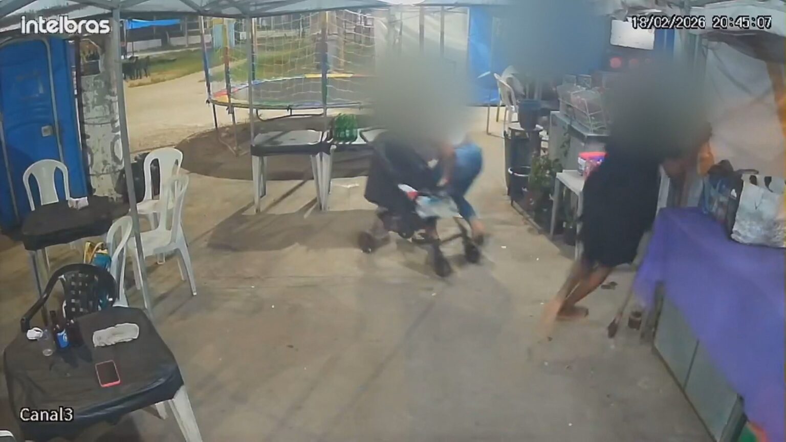 Menina de 9 anos baleada em ataque no Estácio: uma vítima fatal e feridos graves Menina de 9 anos baleada em ataque no Estácio: uma vítima fatal e feridos graves