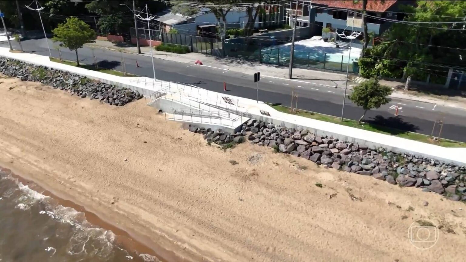 Porto Alegre: Enchente de 2024 Deixa Marcas em Ponto Turístico Icônico Porto Alegre: Enchente de 2024 Deixa Marcas em Ponto Turístico Icônico