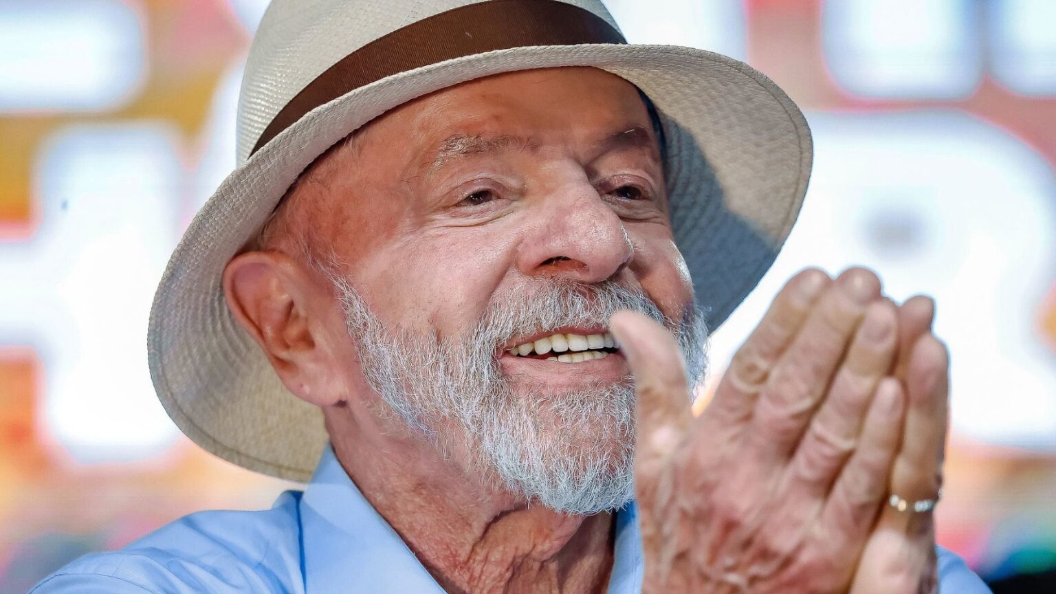 Carnaval 2024: Lula Une Festa e Política em Recife, Salvador e Rio Imagem do artigo