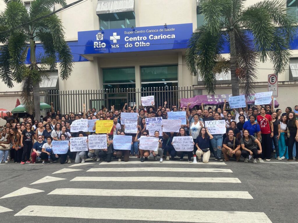 Profissionais de Saúde no Rio de Janeiro Iniciam Paralisação e Protesto por Direitos Profissionais de Saúde no Rio de Janeiro Iniciam Paralisação e Protesto por Direitos