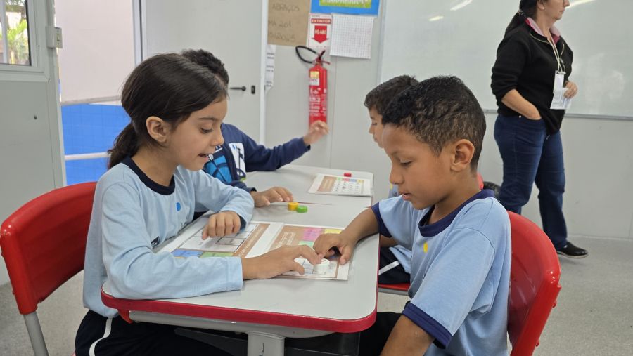 Rio das Ostras Conquista Ouro no Selo Nacional de Alfabetização 2025