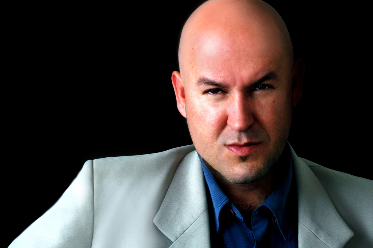 Roda de Conversa e Visita Guiada com Tchello d’Barros na Exposição ‘Convergências’