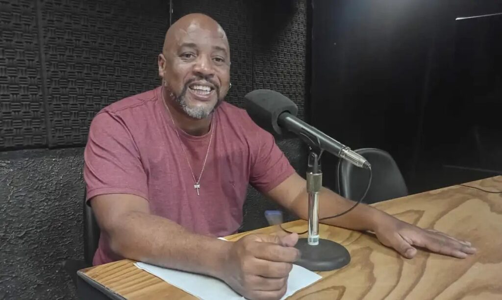 Samba-enredo: Uma Expressão Política da Resistência no Brasil