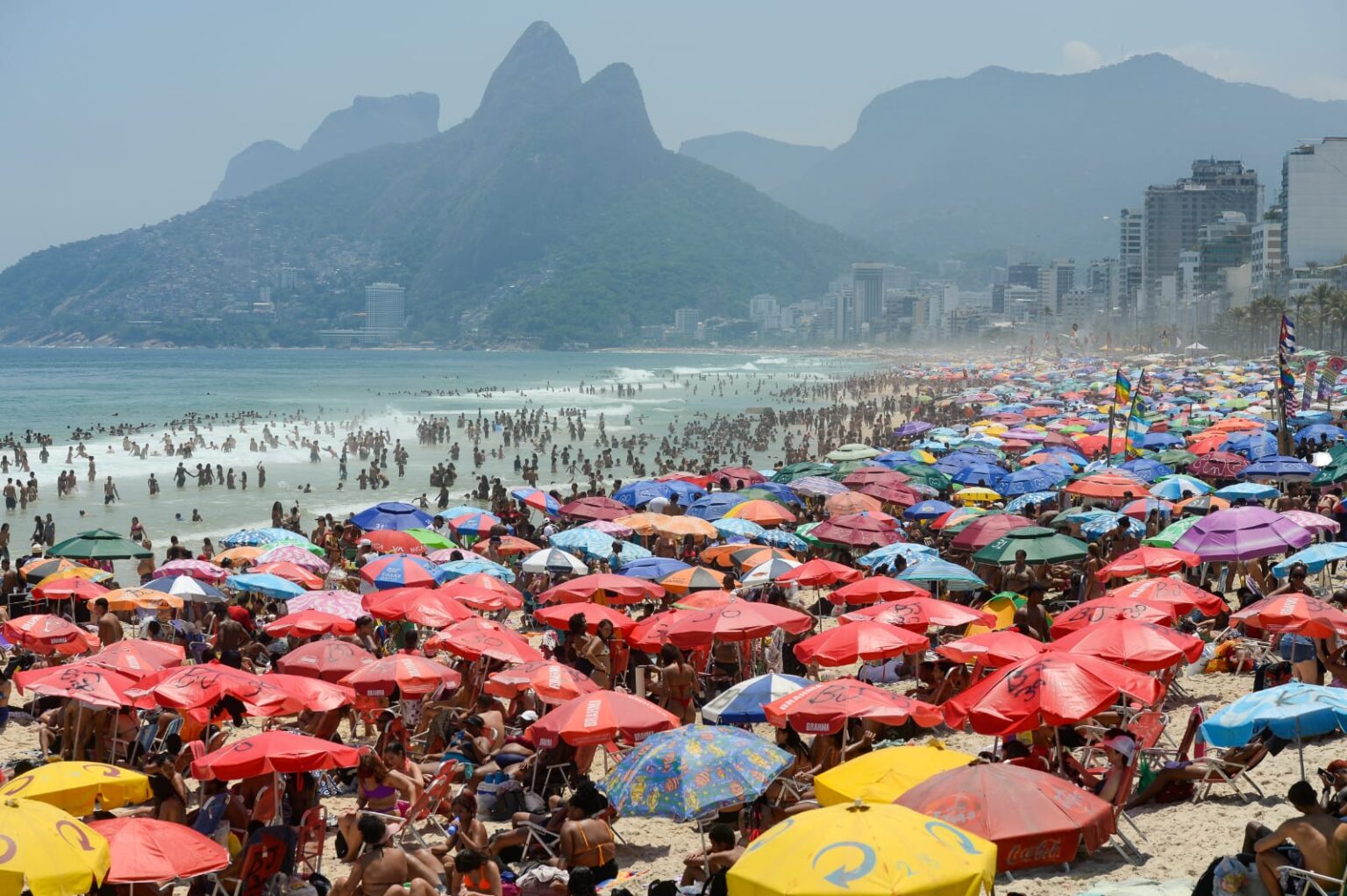 Turismo no Rio de Janeiro Cresce 17% e Mira 2,5 Milhões de Visitantes em 2026 Turismo no Rio de Janeiro Cresce 17% e Mira 2,5 Milhões de Visitantes em 2026