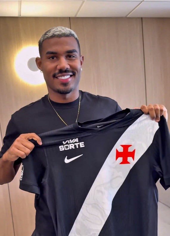 Vasco Fecha Empréstimo de Cuiabano e Aumenta Concorrência na Lateral