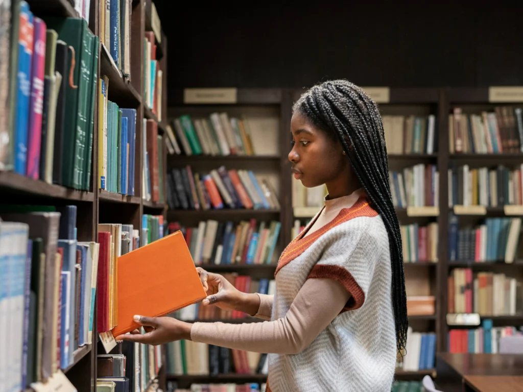 Alerj Cria Programa Jovens Embaixadores do Livro para Transformar Vidas Alerj Cria Programa Jovens Embaixadores do Livro para Transformar Vidas