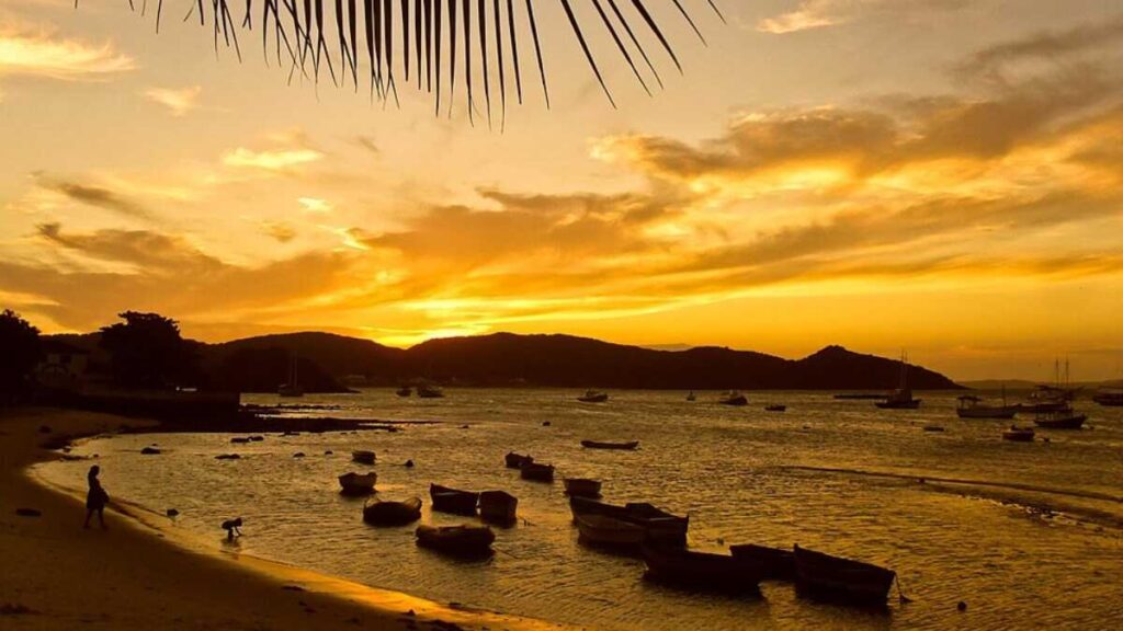 Armação dos Búzios: A Transformação de uma Vila de Pescadores em um Destino Turístico Global