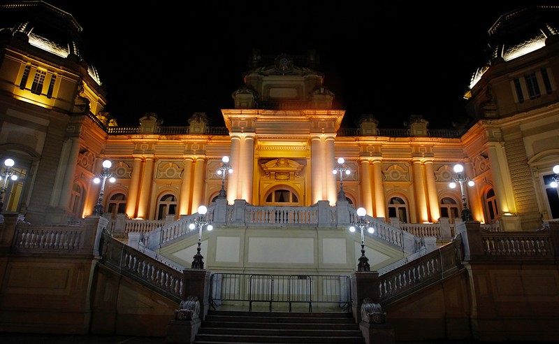 Caos Político no Rio de Janeiro: Estado Sem Liderança e Com Futuro Incerto