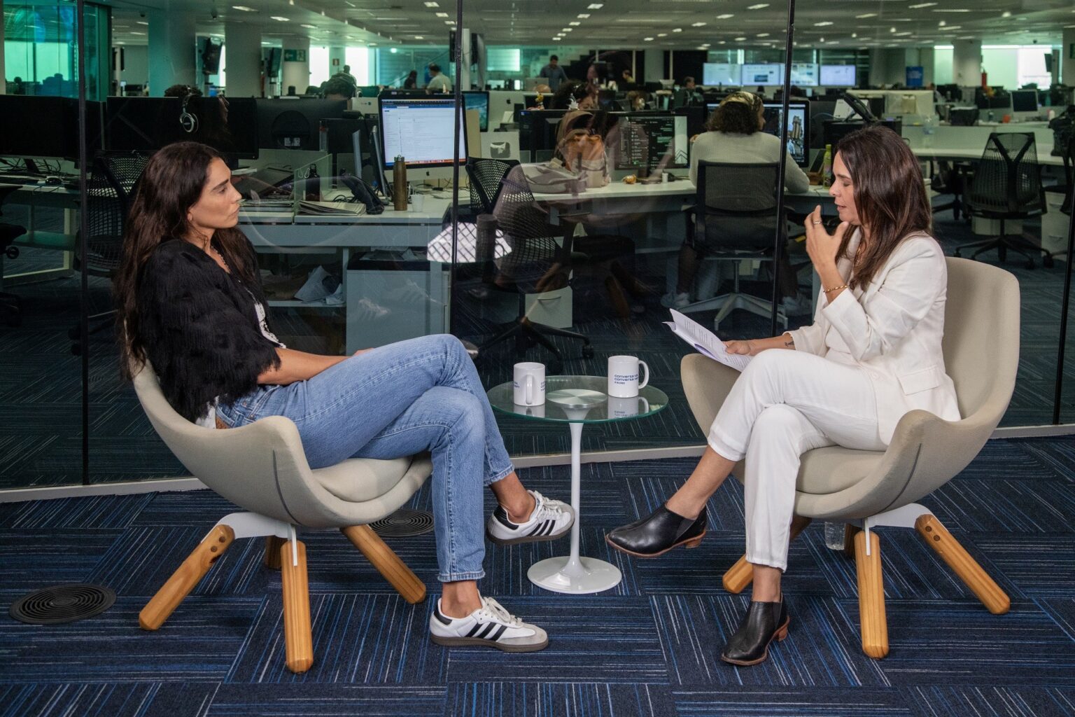 Carol Solberg Reflete sobre Política e Machismo em Videocast Impactante