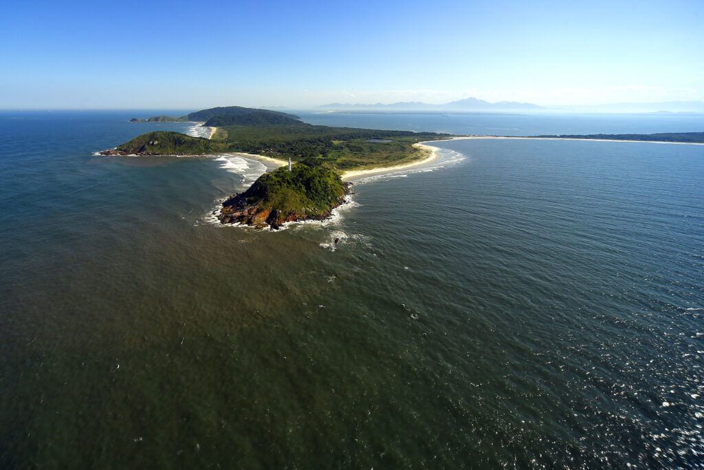 Descubra as Novidades do Turismo no Paraná: Ilha do Mel e Revitalização da Ilha das Cobras