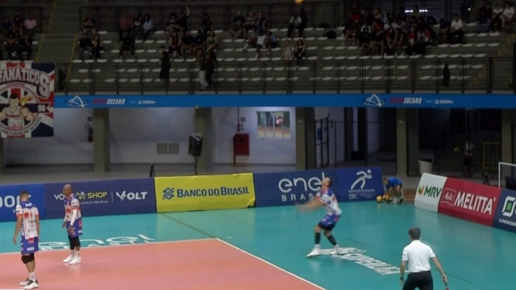 Destaques do Esporte: Vitória e Liderança no Campeonato de Base