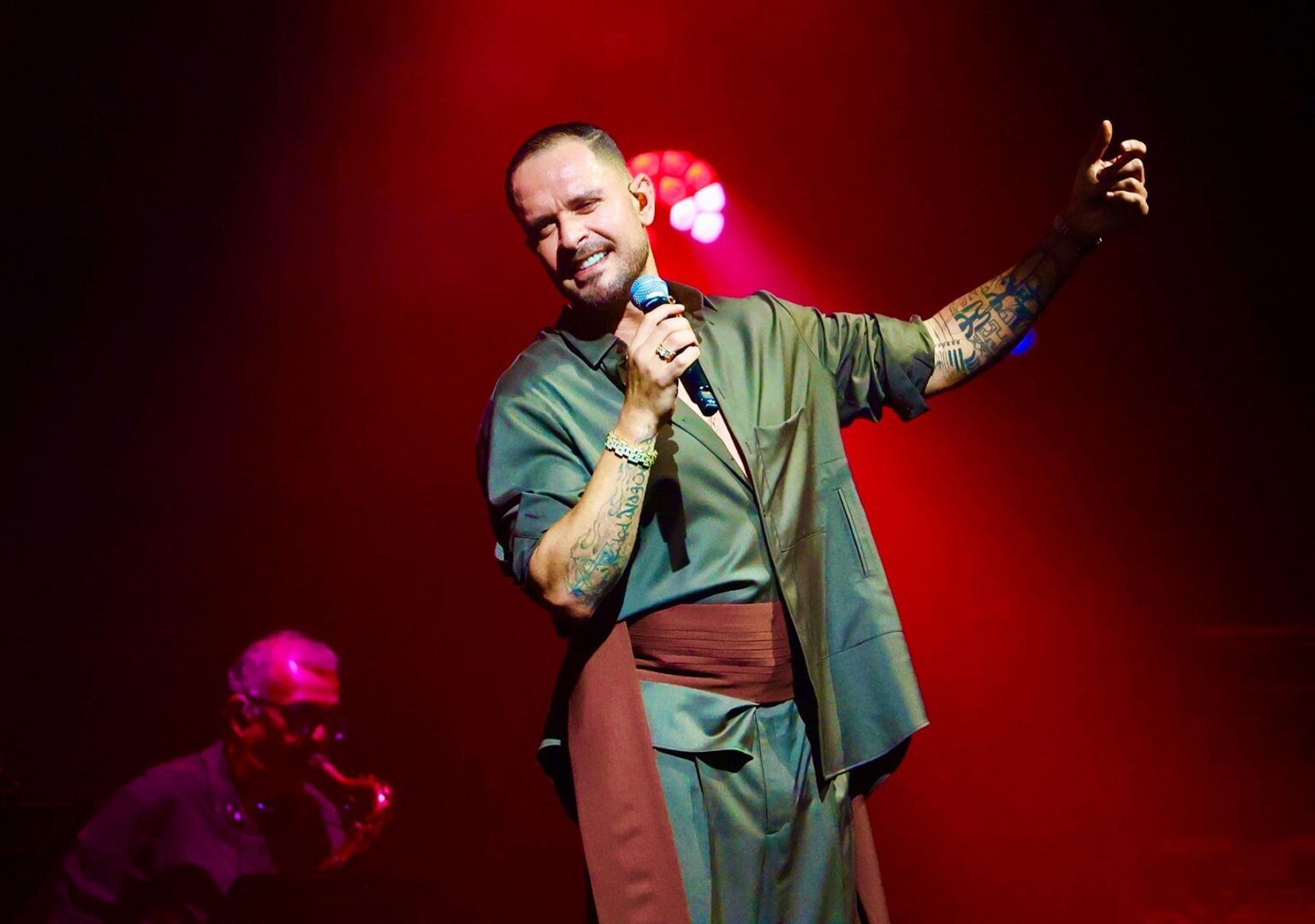 Diogo Nogueira Brilha em ‘Infinito Samba’, Misturando Gafieira e Pagode Diogo Nogueira Brilha em 'Infinito Samba', Misturando Gafieira e Pagode