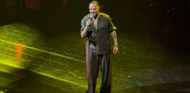 Diogo Nogueira Celebra Amor por Paolla Oliveira em Show Emocionante