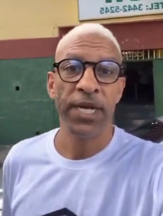 Djalminha é Vítima de Assalto na Porta de Clube no Rio Durante Jogo do Filho Djalminha é Vítima de Assalto na Porta de Clube no Rio Durante Jogo do Filho