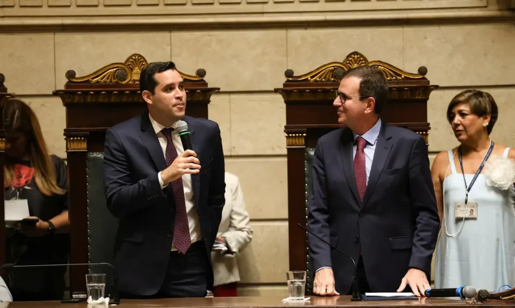 Eduardo Cavaliere Assume a Prefeitura do Rio de Janeiro - Novo Ciclo Político