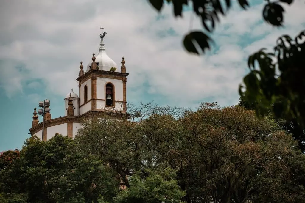 Empresários e Personalidades Culturais Investem na Revitalização das Igrejas Históricas do Rio