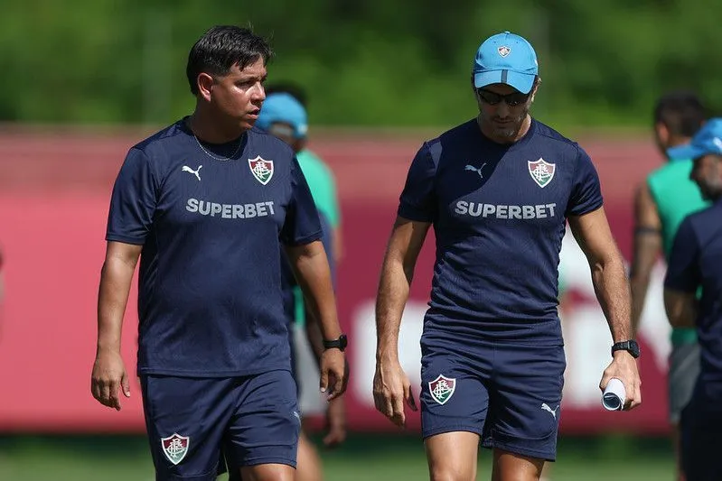 Fluminense x Vasco: Zubeldía Define Escalação com Dúvidas na Zaga e Ataque