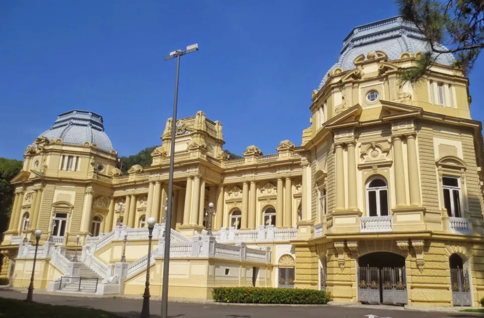 Governo interino no Rio de Janeiro: O que vem a seguir após a renúncia de Cláudio Castro?