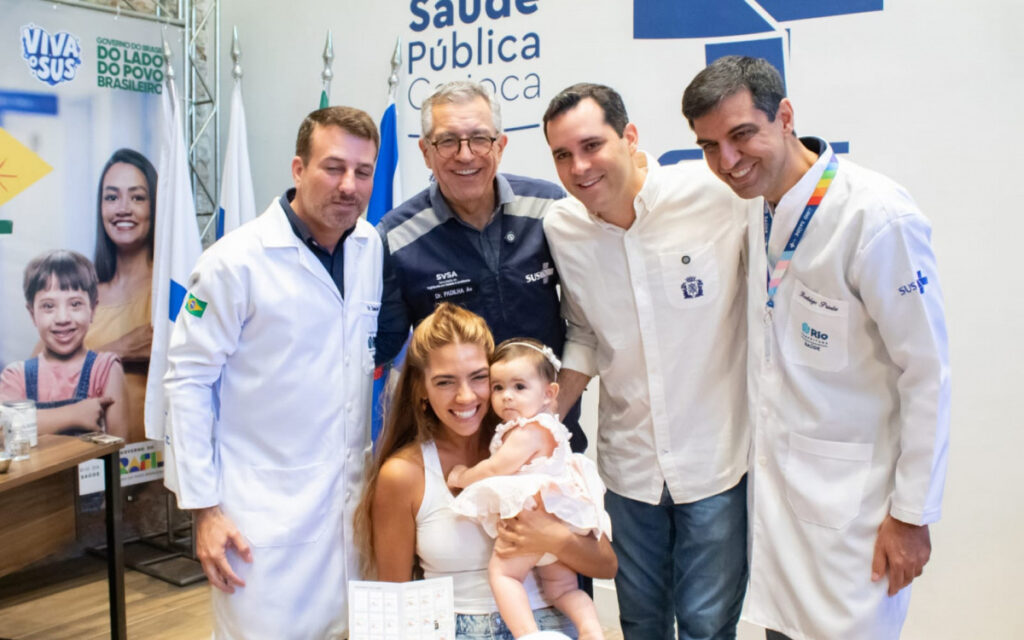 Grande Movimento Marca o Dia D de Vacinação Contra a Gripe no Rio Grande Movimento Marca o Dia D de Vacinação Contra a Gripe no Rio