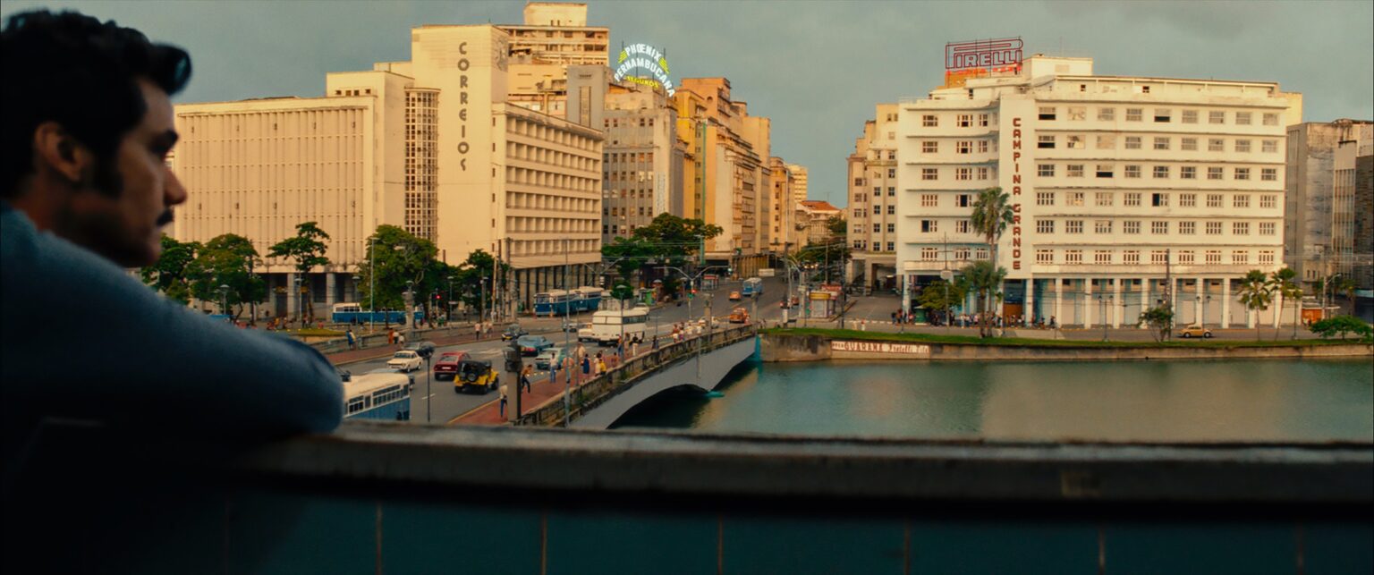 O Recife Cinematográfico de Kleber Mendonça Filho: Explore os Cenários de Seus Filmes