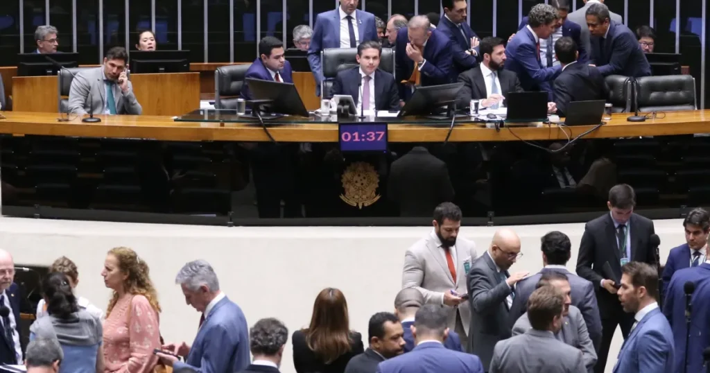 PEC da Segurança: Decisão Crucial na Câmara Após Longas Negociações
