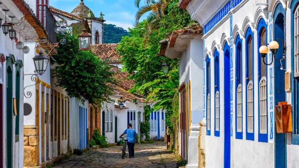 5 Curiosidades Fascinantes sobre Paraty que Encantam 5 Curiosidades Fascinantes sobre Paraty que Encantam