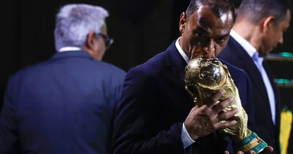Cafu Analisa Situação de Neymar e Desafios da Seleção Brasileira na Copa do Mundo