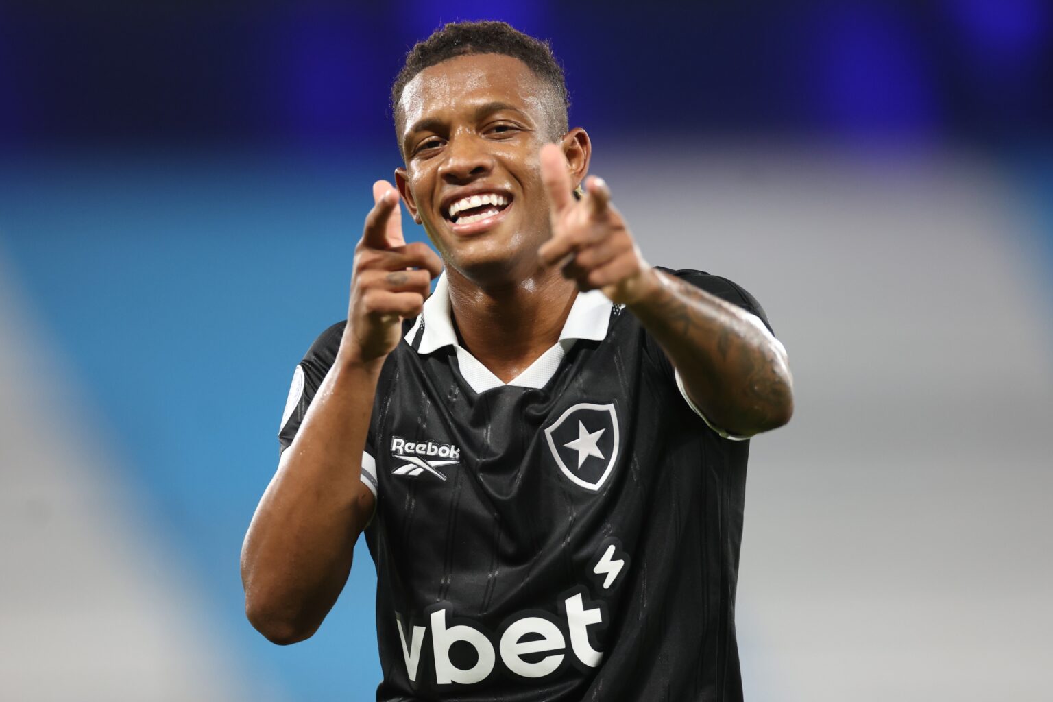 Danilo Brilha no Botafogo: Fase Artilheira e Sonho de Copa do Mundo