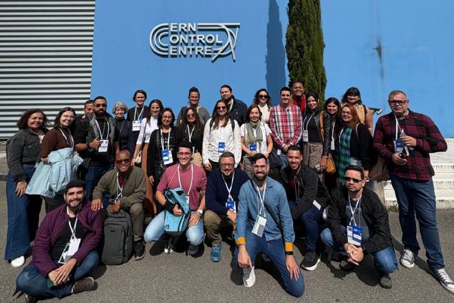 Educação Científica: Professores Brasileiros Participam de Imersão no CERN sob Coordenação da Unesp