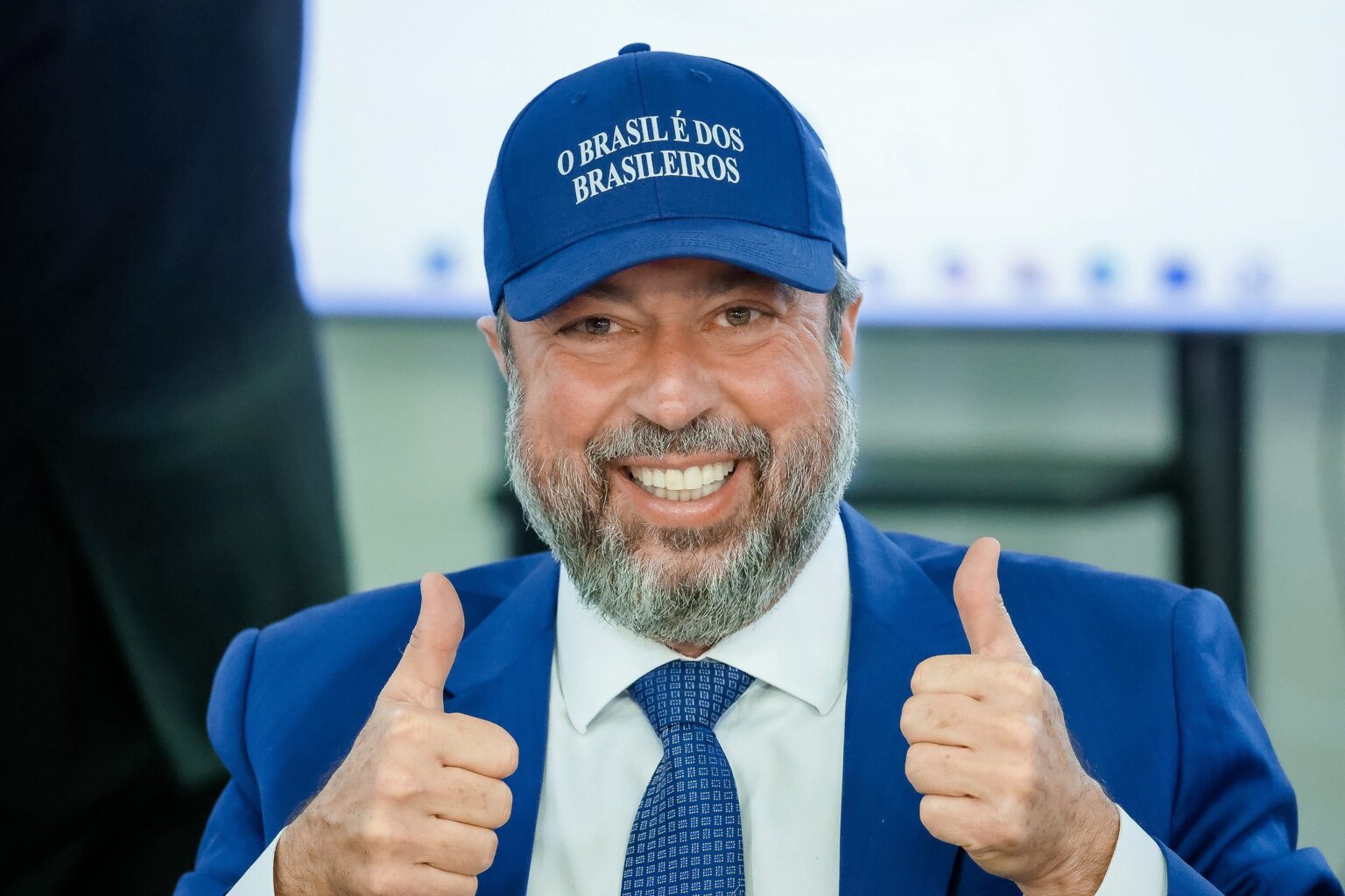 Elogios de Ministro a Governador de Minas Criam Novos Desafios para Lula Elogios de Ministro a Governador de Minas Criam Novos Desafios para Lula