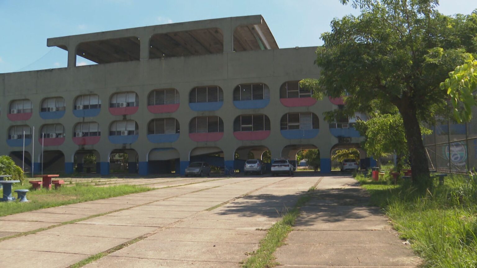 Indícios de Irregularidades na Educação do RJ: TCE Suspende Pagamentos de Obras