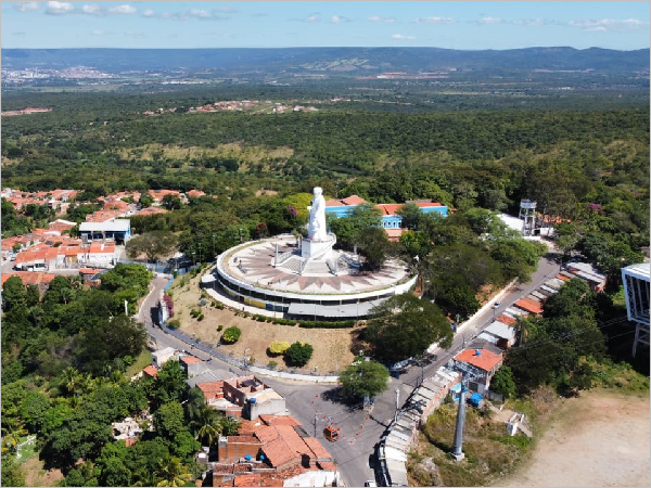 Juazeiro do Norte Recebe a 37ª Caravana da Alegria da Bahia e Destaca seu Potencial Turístico Juazeiro do Norte Recebe a 37ª Caravana da Alegria da Bahia e Destaca seu Potencial Turístico