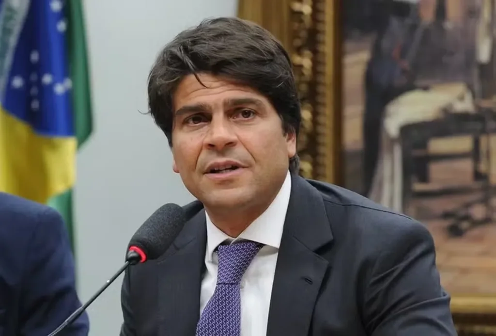 PSD e Aliados Avaliam Candidatura de Pedro Paulo ao Senado em 2024