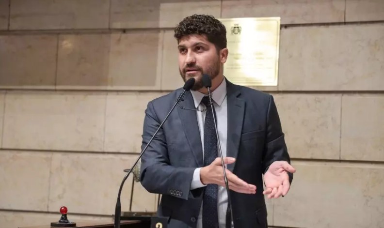 PSOL Lança William Siri como Candidato ao Governo do RJ em 2027