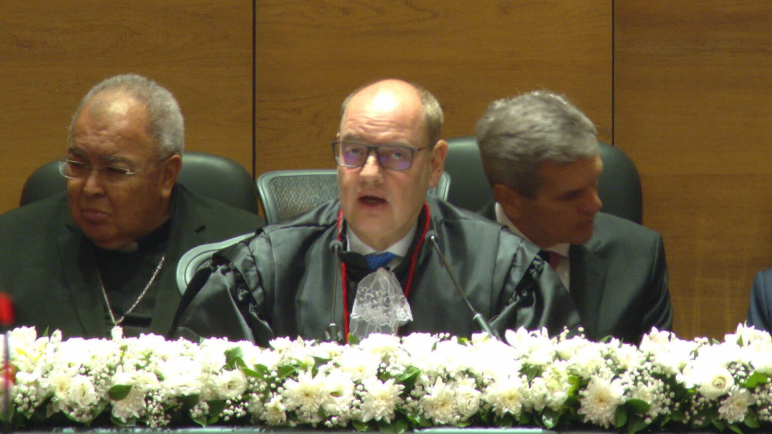 Ricardo Couto Enfrenta Pressões para Revisar Herança de Cláudio Castro Ricardo Couto Enfrenta Pressões para Revisar Herança de Cláudio Castro