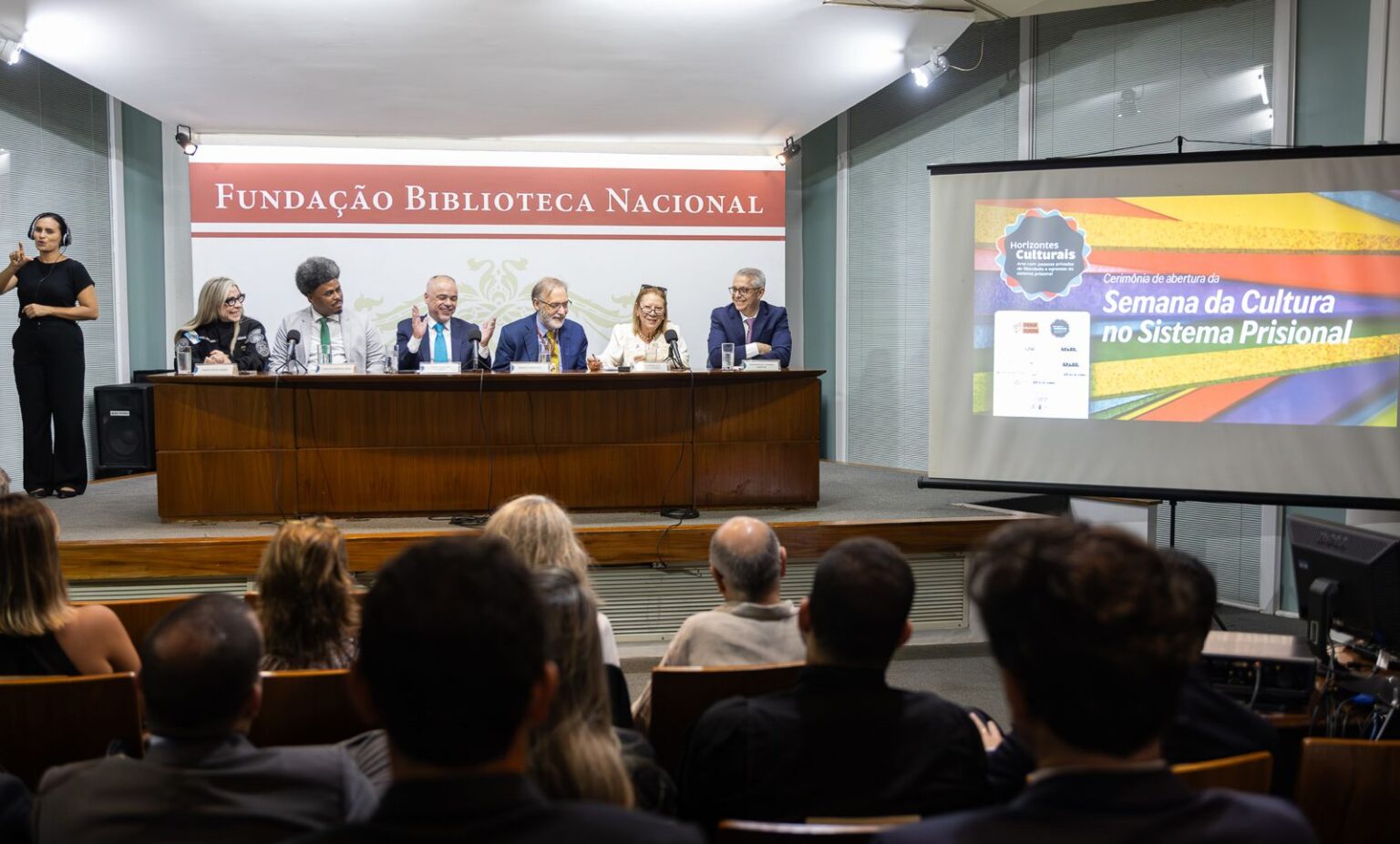 Semana de Cultura no Sistema Prisional do RJ: Música e Arte Transformam Vidas