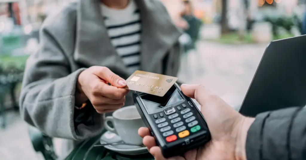 Transações por Cartão Crescem 18% em Dois Anos no Brasil, Revela Núclea