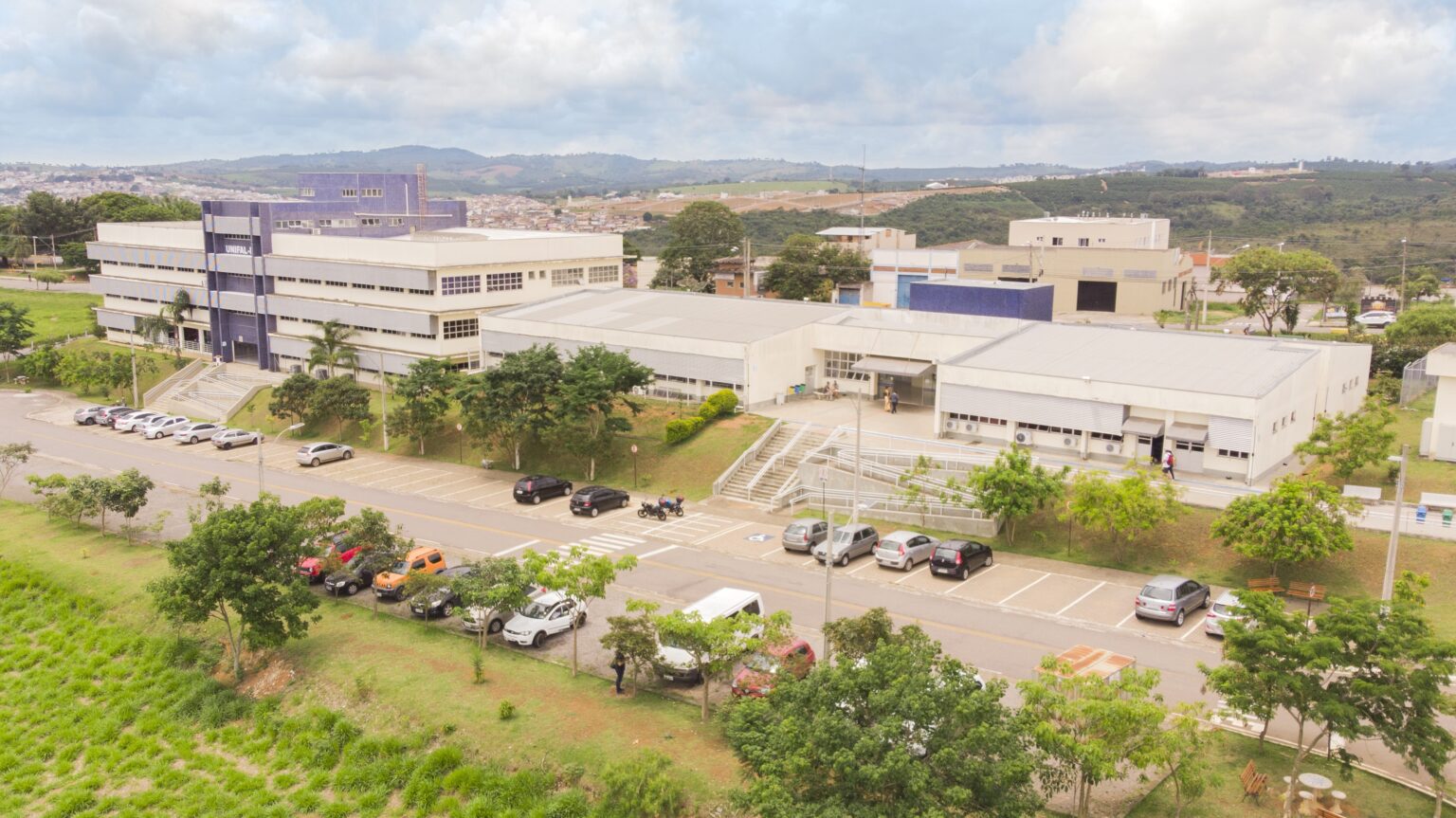 Unifal-MG Inicia Inscrições para Curso Gratuito de Filosofia Política em Varginha