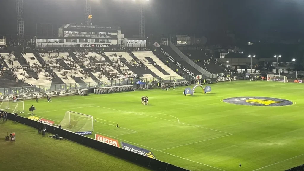 Vasco e Botafogo: Escalações e Expectativas para o Confronto no Brasileirão Vasco e Botafogo: Escalações e Expectativas para o Confronto no Brasileirão