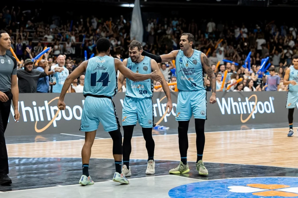 Basquete: Clássico entre Brasília e Flamengo Bate Recorde de Público no NBB